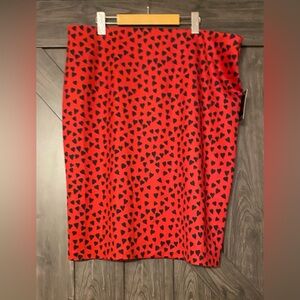 Red and Black Allover Heart Print Eloquii neoprene scuba skirt, NWT, sz 20